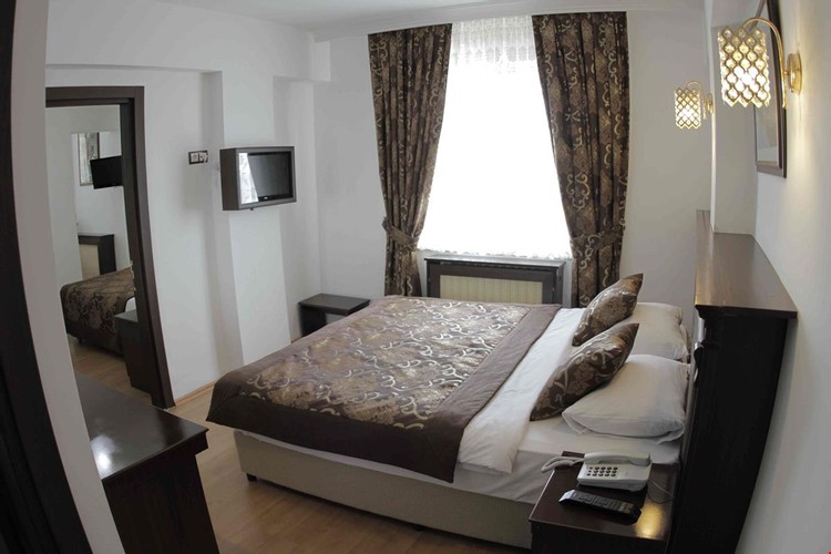 Standard Room (1 Person)