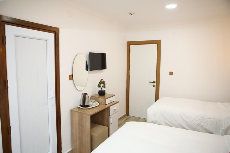 Family Room (4 Person)