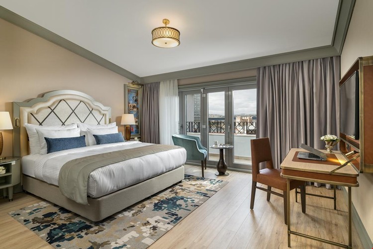 Deluxe Room, City View