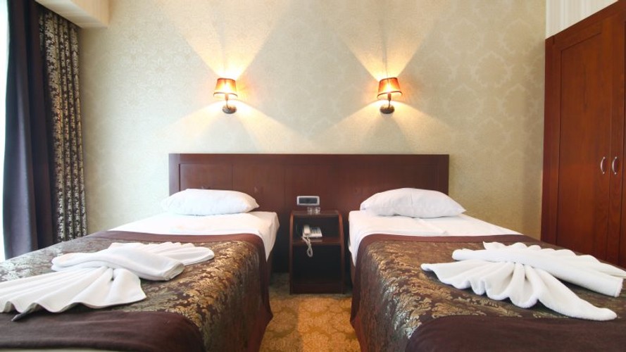 Standard Room (1 Person)