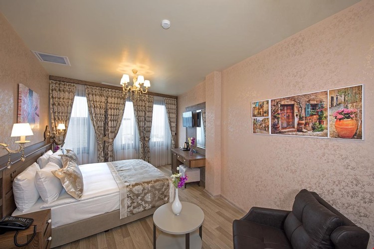 Executive Suite Room, Partial Sea View