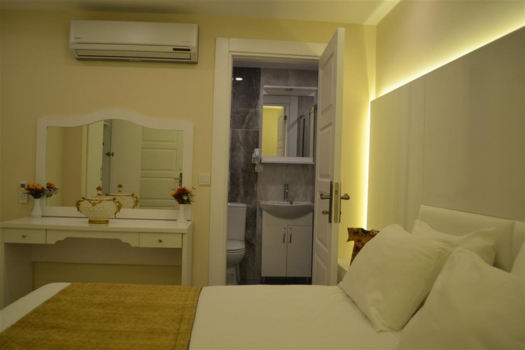 Economy Room (1 Person)