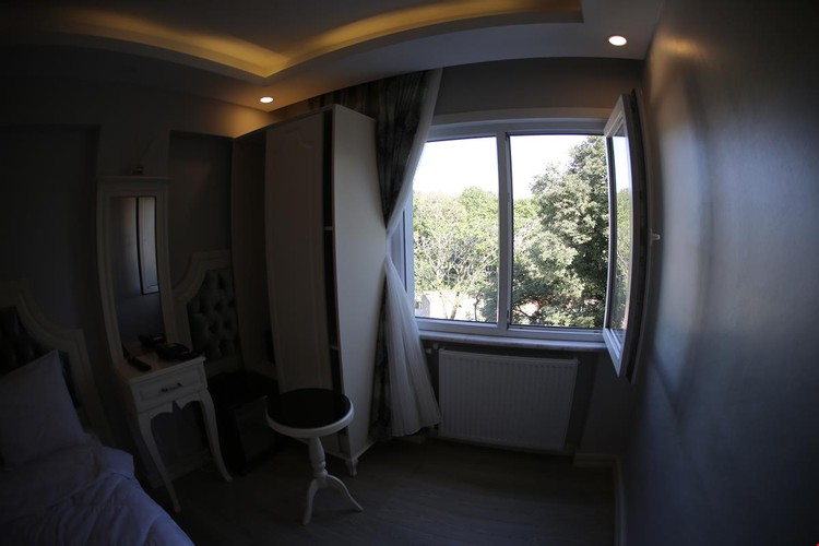 Standart Oda, Bahçe Manzaralı