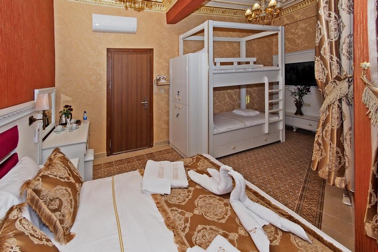 Family Junior Suite Room