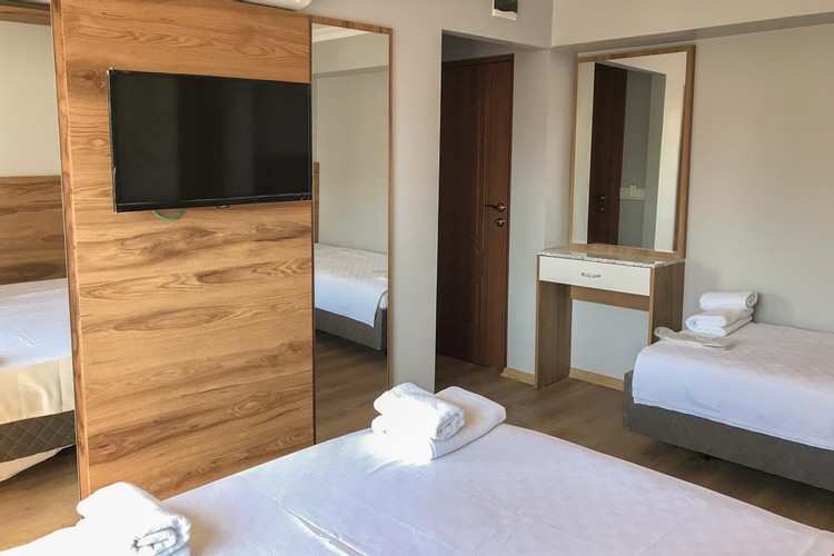 Standard Room (3 Person)