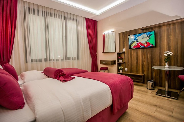 Standart Oda, Şehir Manzaralı