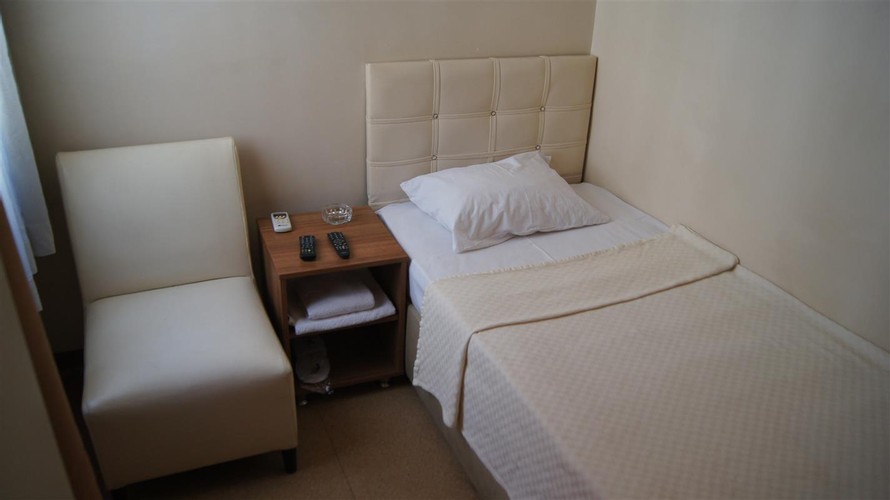 Standard Room (1 Person)