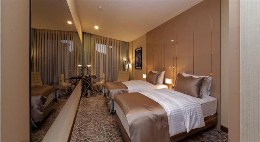 Deluxe Iki Ayrı Yataklı Oda