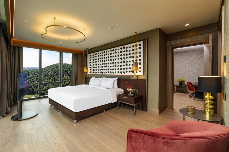 Suite Room, City View