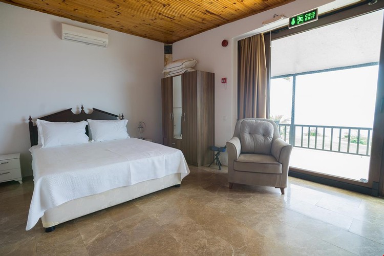 Junior Suit Oda, Deniz Manzaralı