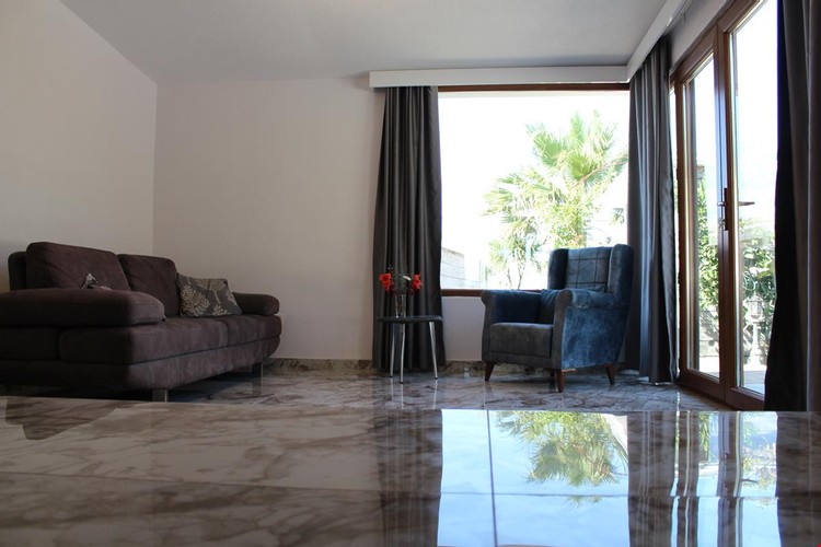 Suit Oda, Kısmi Deniz Manzaralı