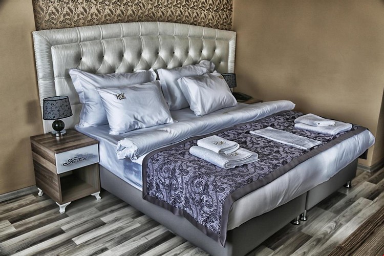 Standard Room (1 Person)