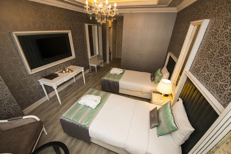 Standart Oda, Kara Manzaralı