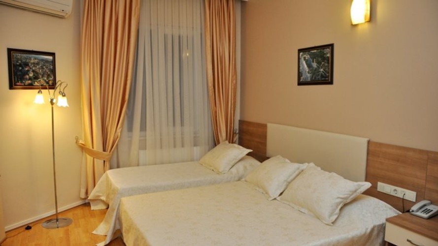 Standard Room (3 Person)