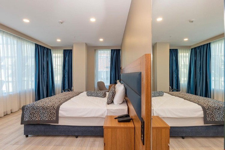 Deluxe Balkonlu Oda (Balkonlu)