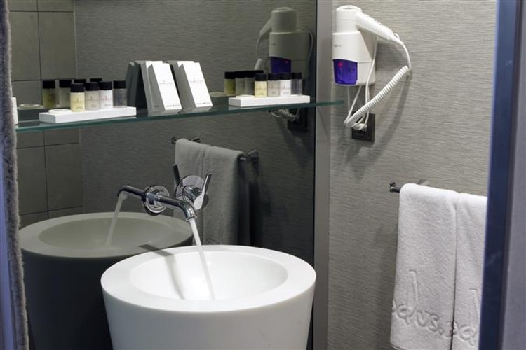 Standard Room (3 Person)