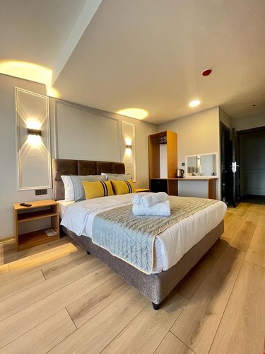 Deluxe Terrace Room (Terrace)