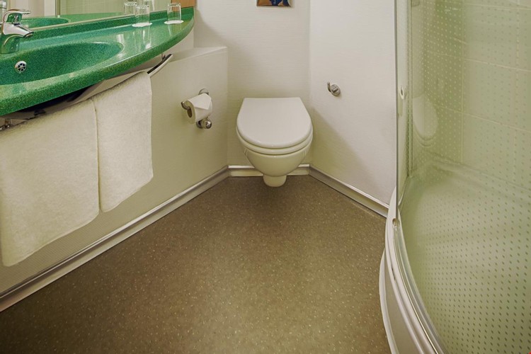 Standart Oda, Kara Manzaralı