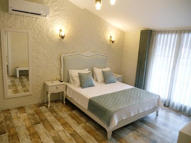 Teras Suit Oda (Teraslı)