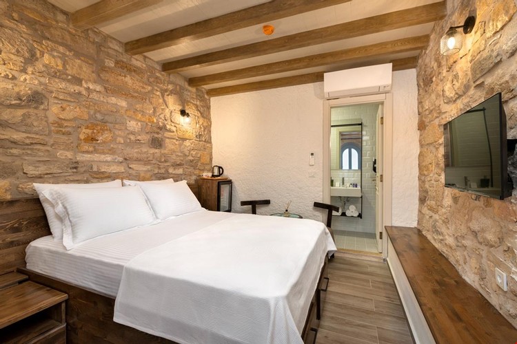 Standart Oda, Bahçe Manzaralı