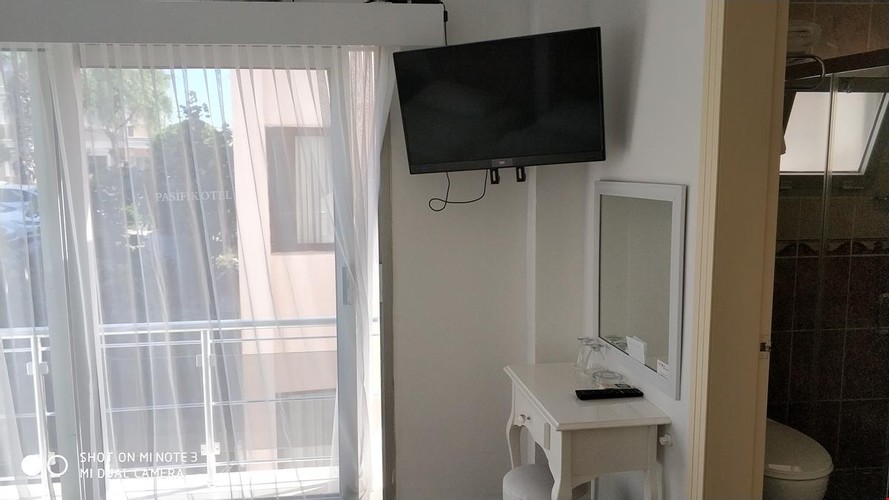 Standard Room, Land View