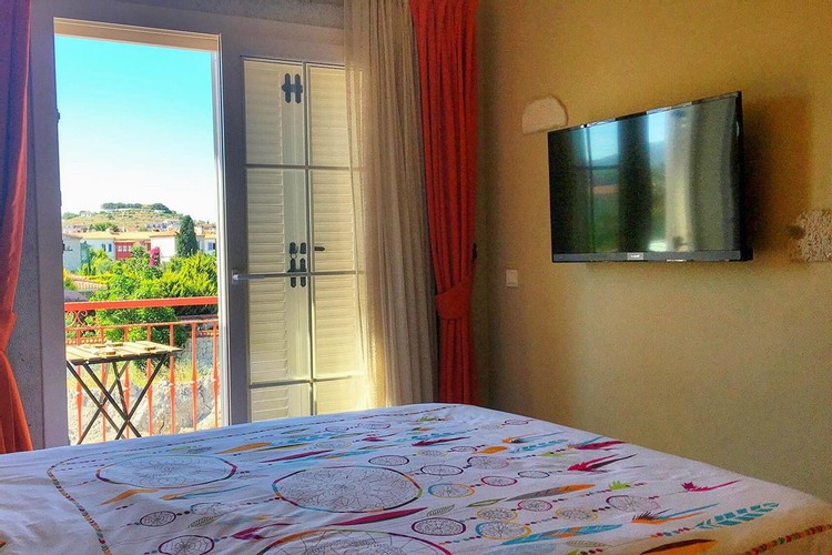 Deluxe Oda, Havuz Manzaralı (Balkonlu)