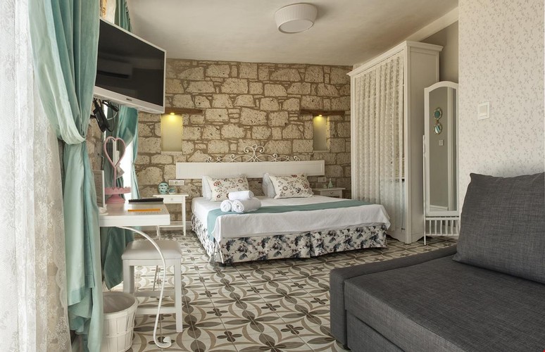 Suite Room, Garden View