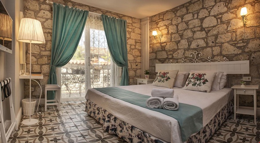 Standard Room (Balcony)