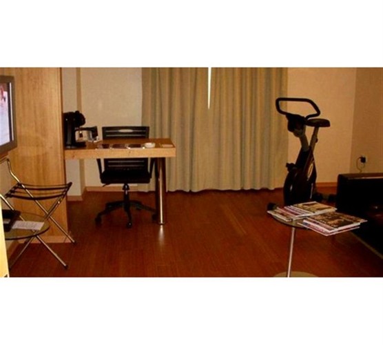 Superior Room (1 Person)