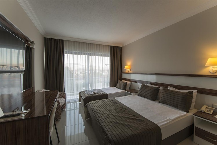 Deluxe Has Balcony Room, Land View (Balcony)