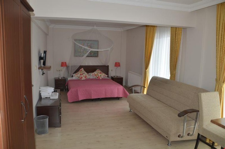 Suit Oda, Kısmi Deniz Manzaralı