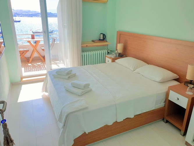 Deluxe Room (Balcony)