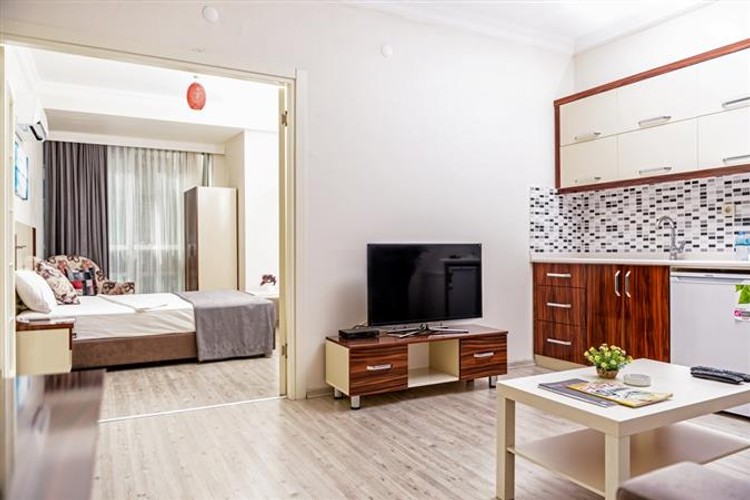 1+1 Bathtub Deluxe Flat