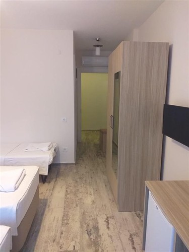 Deluxe Room (3 Person, Balcony)