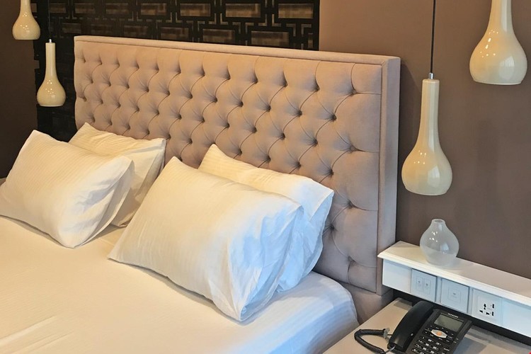 Honeymoon Suite Room