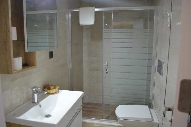 Teras Oda (Teraslı)