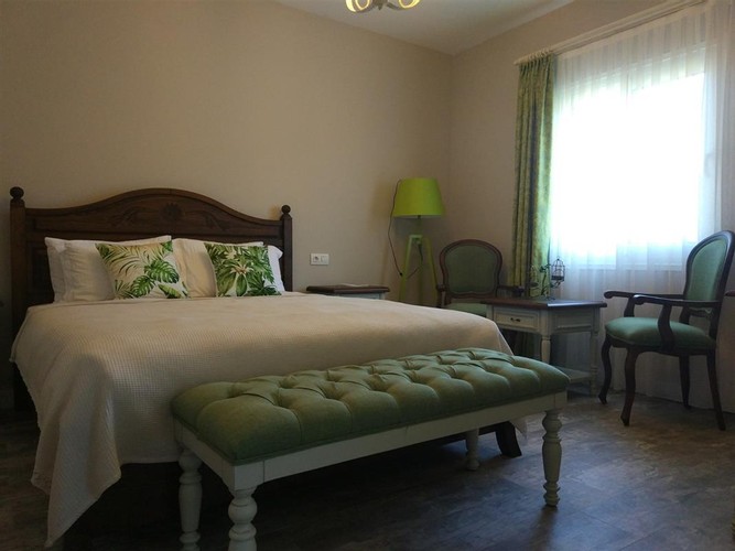 Deluxe Room (Balcony)