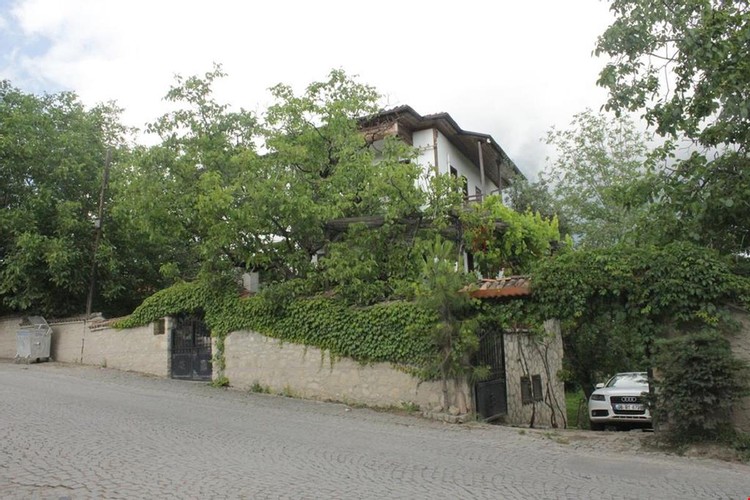 Kuscu Konak - Cafe Garden