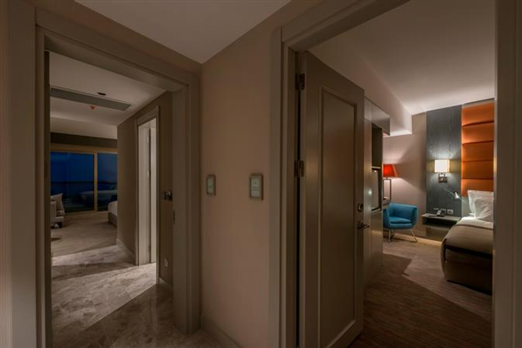 Family Room, Sea View