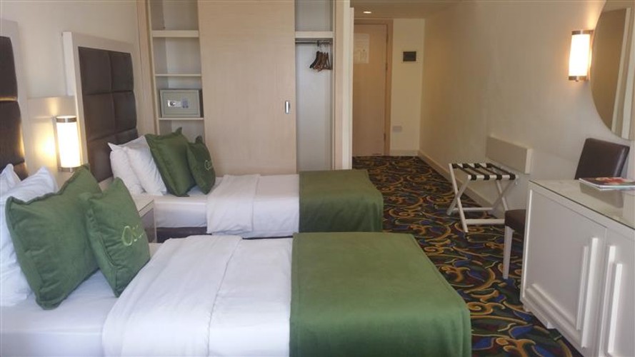 Standard Room, Land View