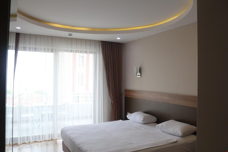 Family Room (Balcony)