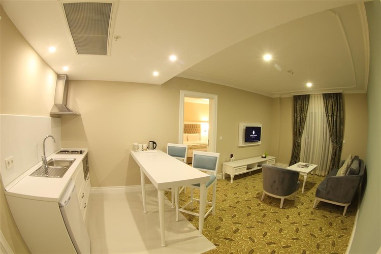 Aile Superior Odası