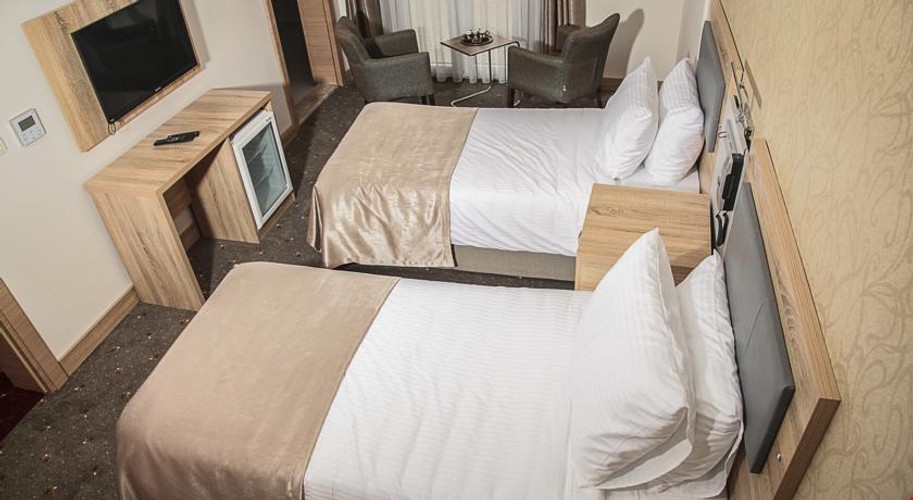 Standard Two Beds Room