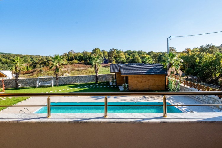 Standard Room, Pool View