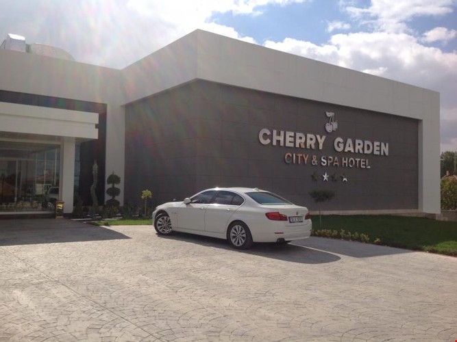 Cherry Garden City Spa Hotel