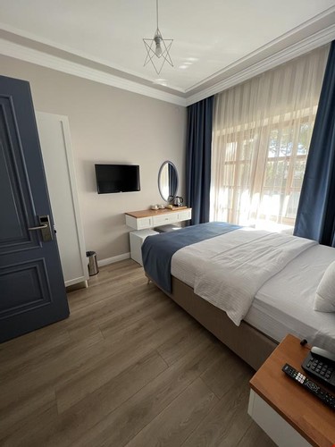 Deluxe Room (Balcony)