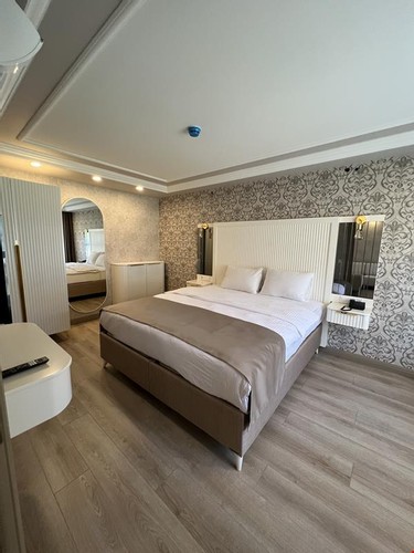King Suite Room