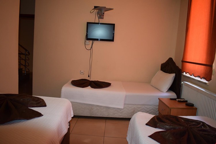 Standard Room (3 Person)