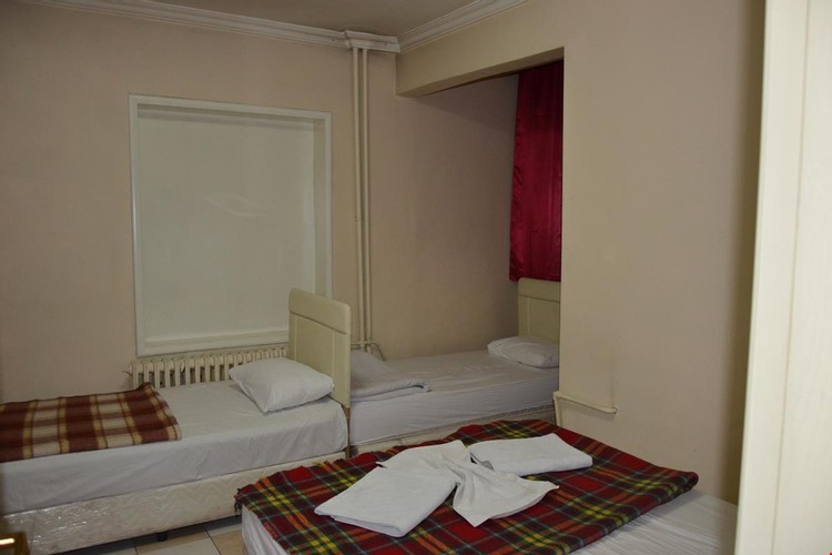 Family Room (3 Person)