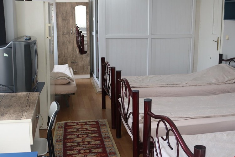 Standard Room (4 Person)